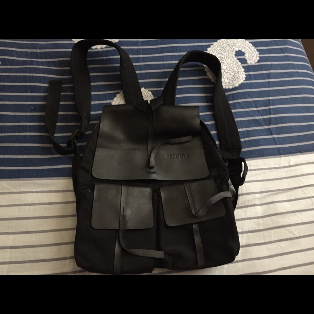 Name brand bag. Brand name is on the pictures.